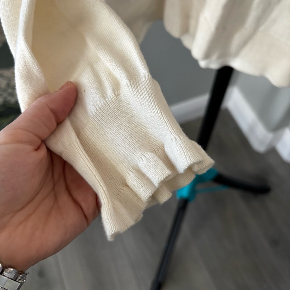 J. Crew Women's Ivory sweater - Picture 4 of 11